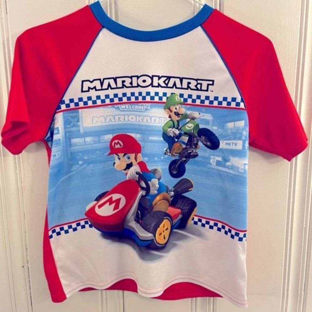 Nintendo Mariokart Boys Sleepwear Shirt‎ Size L